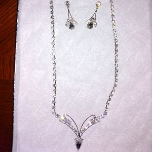 Rhinestone necklace and earring set
